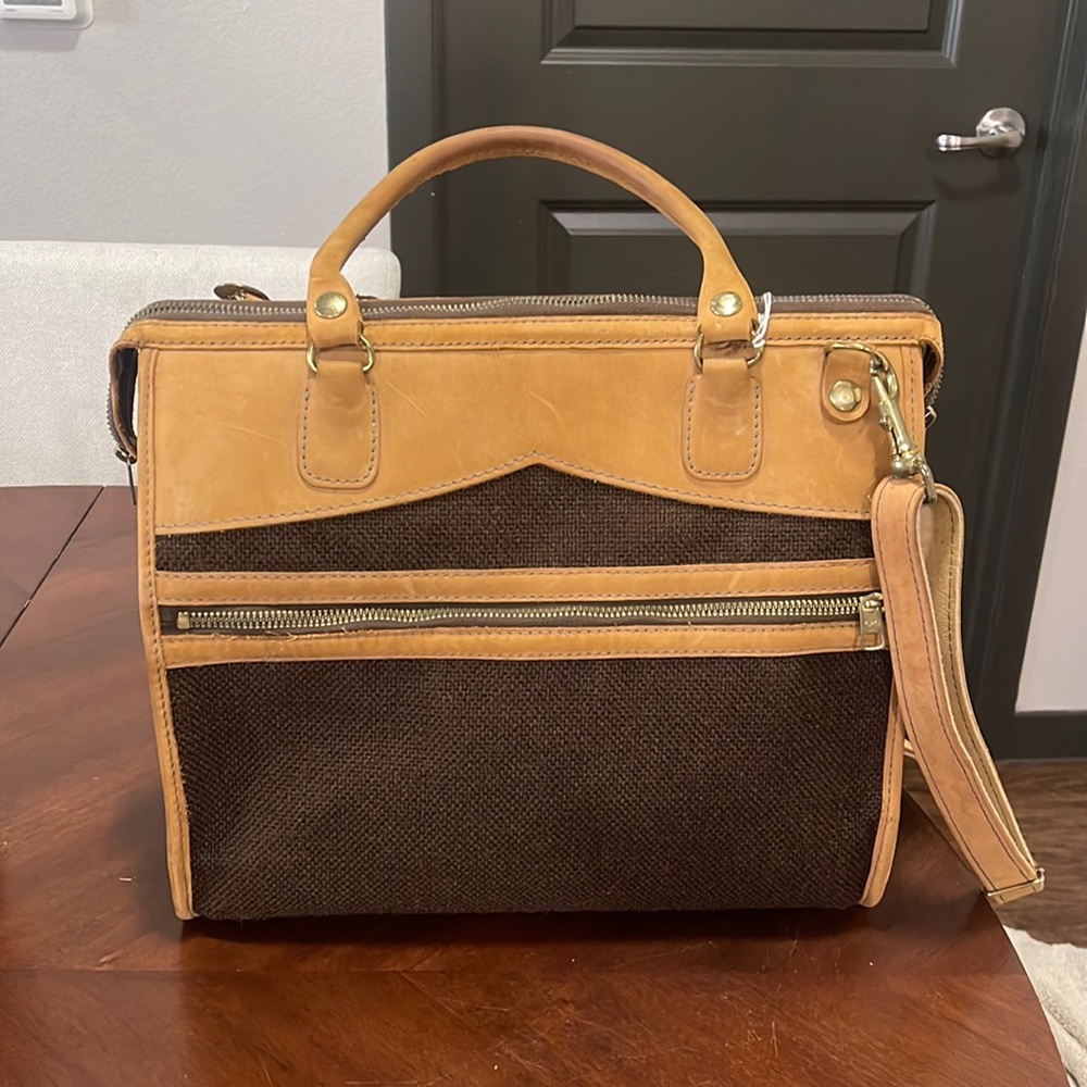 Vintage tweed travel hand bag